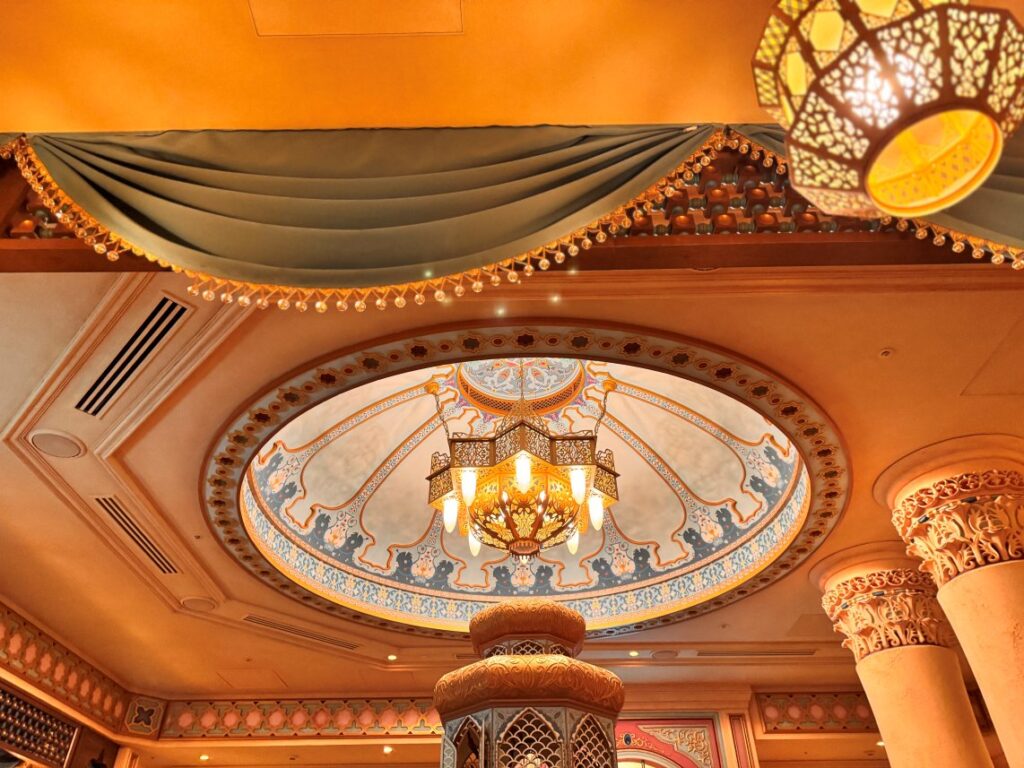 東京ディズニーシー・カスバ・フードコート内の個室で開催されたスパイスプログラムの会場の様子